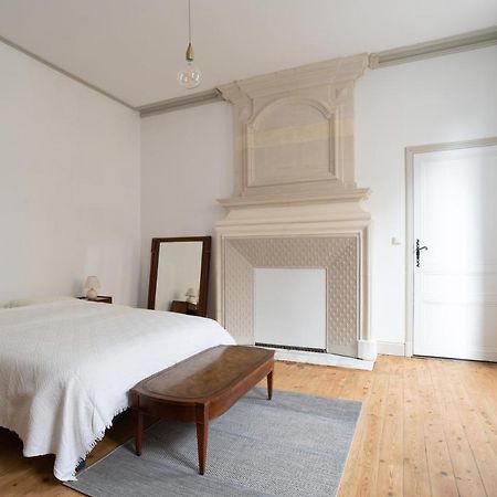 Maison De Ville Avec Jardin "La Coquette" Jonzac Kültér fotó