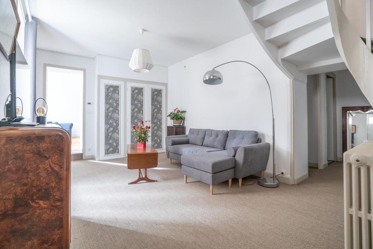 Maison De Ville Avec Jardin "La Coquette" Jonzac Kültér fotó
